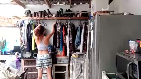 Nix  D online show from 11/08/25, 08:14