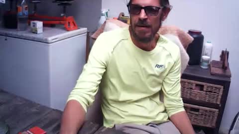Snapshot of hornyhippies0080 chatting on 06/06/26, 09:03 Nix D online show from 06/06/26, 09:03