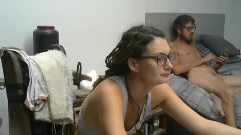 Snapshot of hornyhippies0080 chatting on 06/22/26, 01:52 Nix D online show from 06/22/26, 01:52