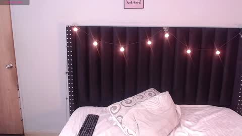 Natasha  online show from 01/04/25, 06:41