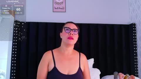 Natasha  online show from 04/05/26, 11:40