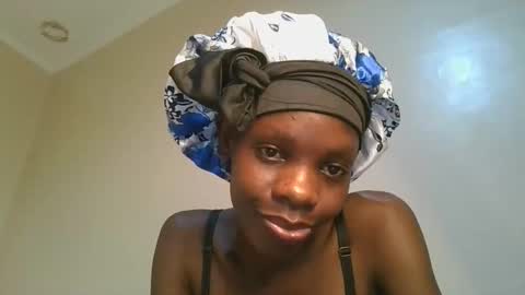 Snapshot of hornylittleprinces chatting on 10/03/25, 05:54 Princes online show from 10/03/25, 05:54