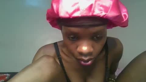 Snapshot of hornylittleprinces chatting on 10/15/25, 03:28 Princes online show from 10/15/25, 03:28