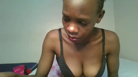 Snapshot of hornylittleprinces chatting on 10/17/25, 05:54 Princes online show from 10/17/25, 05:54