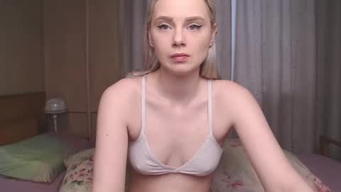 Nikki online show from 12/19/25, 08:54