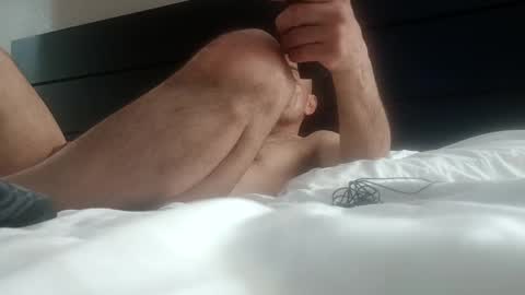 Snapshot of hornysaint310 chatting on 03/08/25, 05:43 hornysaint310 online show from 03/08/25, 05:43