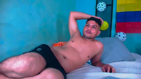 hornyshow1 online show from 05/30/26, 04:20