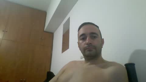 Snapshot of hornysnake69 chatting on 10/11/25, 06:50 hornysnake69 online show from 10/11/25, 06:50