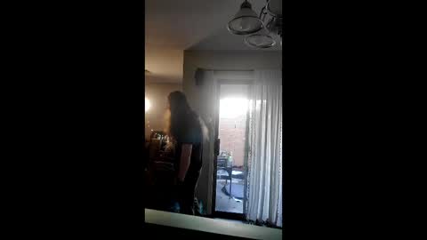 Snapshot of hornysounds chatting on 01/09/26, 12:13 hornysounds online show from 01/09/26, 12:13