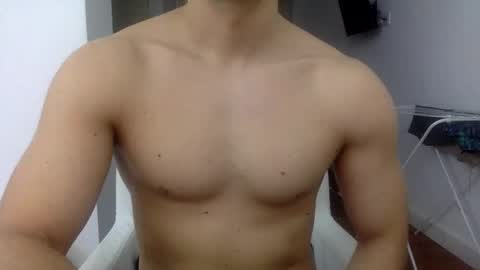 hornyspaniard93 online show from 03/22/26, 02:31