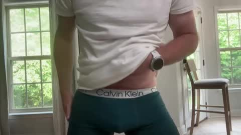 Snapshot of hornyusa13 chatting on 05/09/26, 12:32 hornyusa13 online show from 05/09/26, 12:32