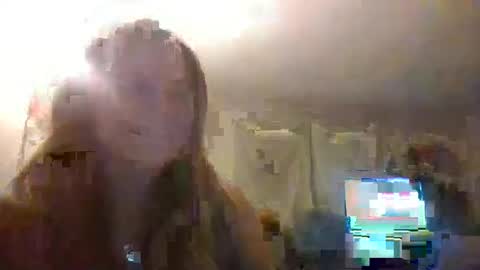 Snapshot of hornywhore699499 chatting on 10/20/25, 01:39 hornywhore699499 online show from 10/20/25, 01:39