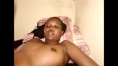 Its Cora online show from 01/27/25, 02:24