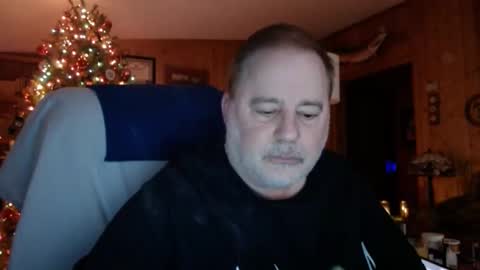 Snapshot of horsebigballs chatting on 01/30/25, 04:16 horsebigballs online show from 01/30/25, 04:16