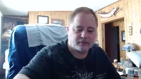 Snapshot of horsebigballs chatting on 02/22/25, 05:46 horsebigballs online show from 02/22/25, 05:46