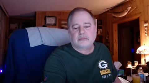 Snapshot of horsebigballs chatting on 02/23/25, 04:39 horsebigballs online show from 02/23/25, 04:39