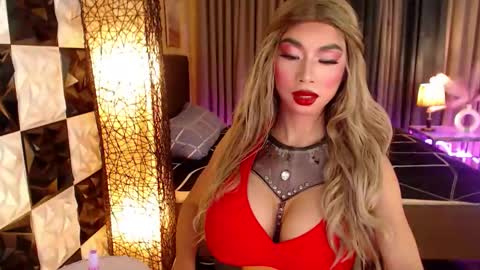 Snapshot of horsecockjanets chatting on 10/27/25, 06:12 horsecockjanets online show from 10/27/25, 06:12