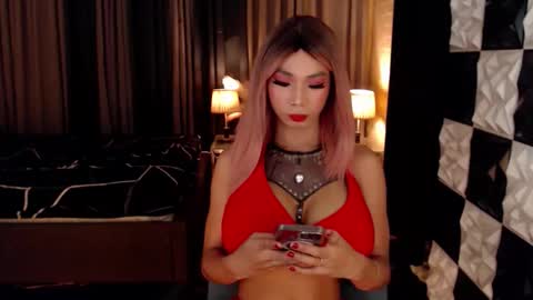 Snapshot of horsecockjanets chatting on 10/30/25, 05:02 horsecockjanets online show from 10/30/25, 05:02