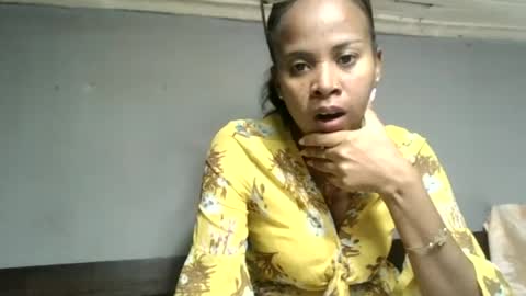 Hortansiaa online show from 06/18/26, 06:56