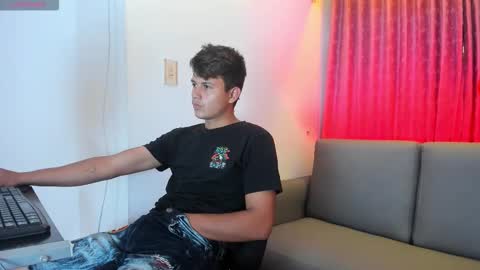 hospick_white online show from 11/14/25, 07:12