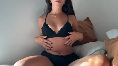 hot157157 online show from 07/17/26, 06:13