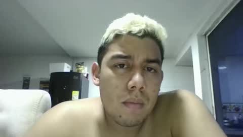 hot2512 online show from 01/12/26, 06:40