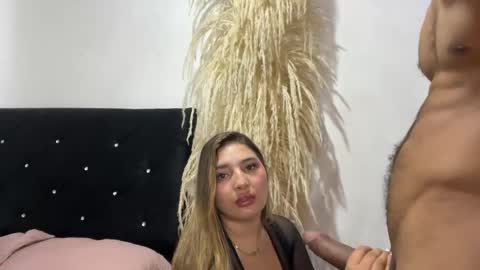 hot2gether69 online show from 04/11/26, 11:42