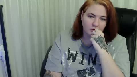 Snapshot of hot2panthers chatting on 12/01/25, 03:17 hot2panthers online show from 12/01/25, 03:17