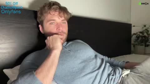 Snapshot of hot8pack01 chatting on 12/20/24, 04:09 Edward aka Wolf online show from 12/20/24, 04:09