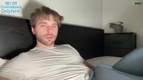 Snapshot of hot8pack01 chatting on 01/27/25, 10:16 Edward aka Wolf online show from 01/27/25, 10:16