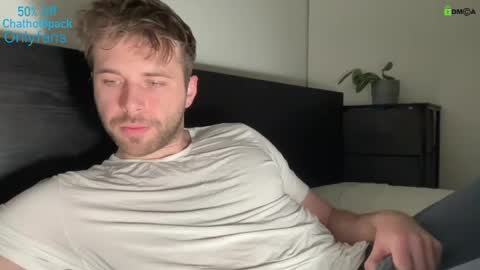 Snapshot of hot8pack01 chatting on 02/12/25, 10:37 Edward aka Wolf online show from 02/12/25, 10:37