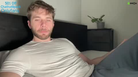 Snapshot of hot8pack01 chatting on 02/16/25, 04:42 Edward aka Wolf online show from 02/16/25, 04:42