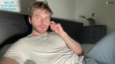 Snapshot of hot8pack01 chatting on 03/07/25, 10:21 Edward aka Wolf online show from 03/07/25, 10:21