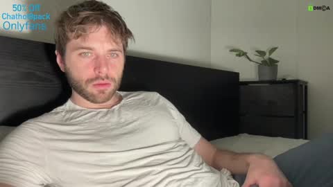 Snapshot of hot8pack01 chatting on 03/12/25, 07:38 Edward aka Wolf online show from 03/12/25, 07:38