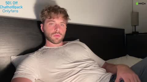 Snapshot of hot8pack01 chatting on 09/10/25, 11:16 Edward aka Wolf online show from 09/10/25, 11:16