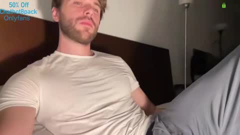 Snapshot of hot8pack01 chatting on 11/06/25, 05:52 Edward aka Wolf online show from 11/06/25, 05:52