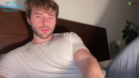 Snapshot of hot8pack01 chatting on 01/08/26, 09:50 Edward aka Wolf online show from 01/08/26, 09:50