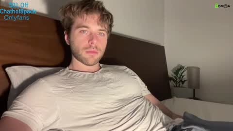 Snapshot of hot8pack01 chatting on 02/17/26, 11:00 Edward aka Wolf online show from 02/17/26, 11:00