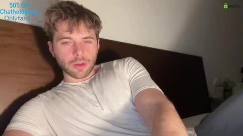 Snapshot of hot8pack01 chatting on 02/23/26, 10:07 Edward aka Wolf online show from 02/23/26, 10:07