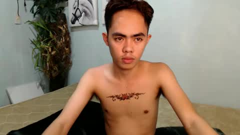 Rylle online show from 12/22/24, 10:17