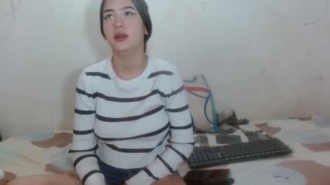 hot_and_complacent_latin online show from 11/09/25, 01:42