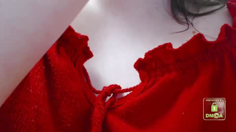 Snapshot of hot_and_pretty chatting on 01/12/25, 09:19 Lila online show from 01/12/25, 09:19