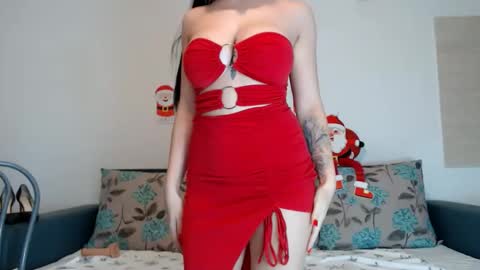 Sarah online show from 12/22/25, 08:17