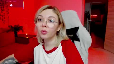   online show from 11/09/25, 02:26