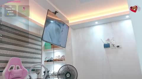 VALENTINA online show from 05/15/26, 12:17