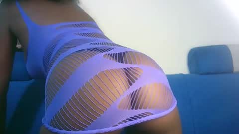 Snapshot of hot_berry2003 chatting on 02/02/25, 03:07 Millie online show from 02/02/25, 03:07