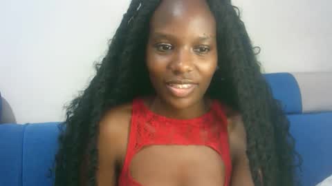 Snapshot of hot_berry2003 chatting on 09/12/25, 09:37 Millie online show from 09/12/25, 09:37