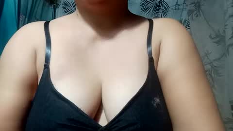 hot_boobs21 online show from 11/22/25, 11:31