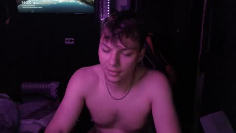 Hot boy 2002 online show from 10/06/25, 07:44