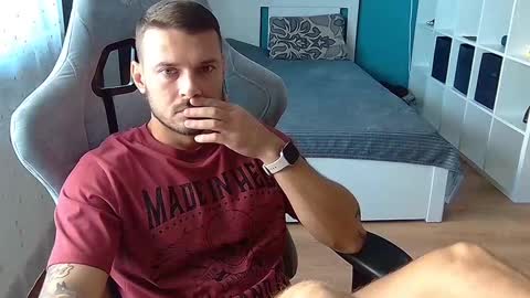 hot_cap_77 online show from 10/03/25, 11:51